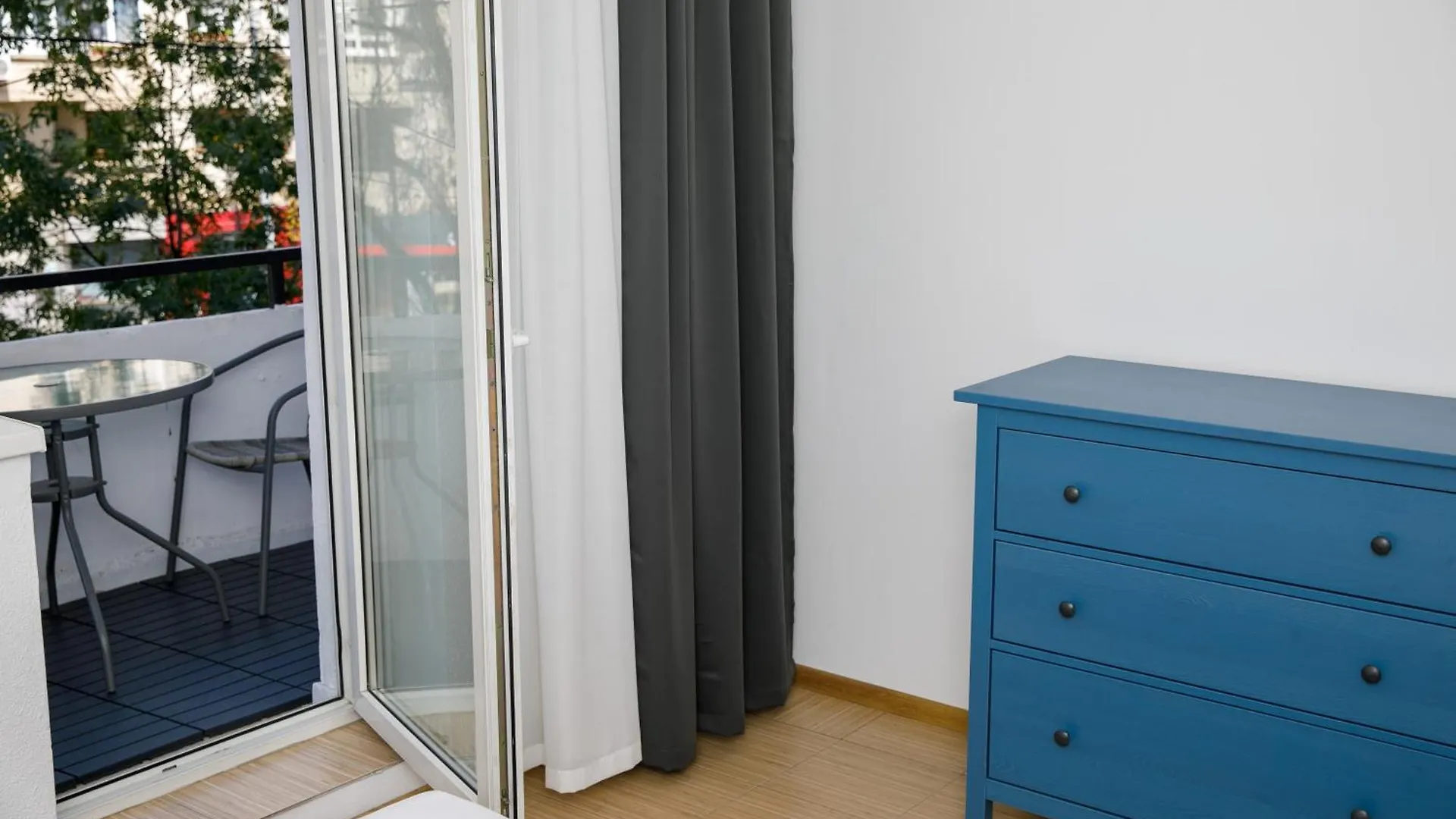 Color Apartments Corneliu Coposu No3 Bucarest 0*,
