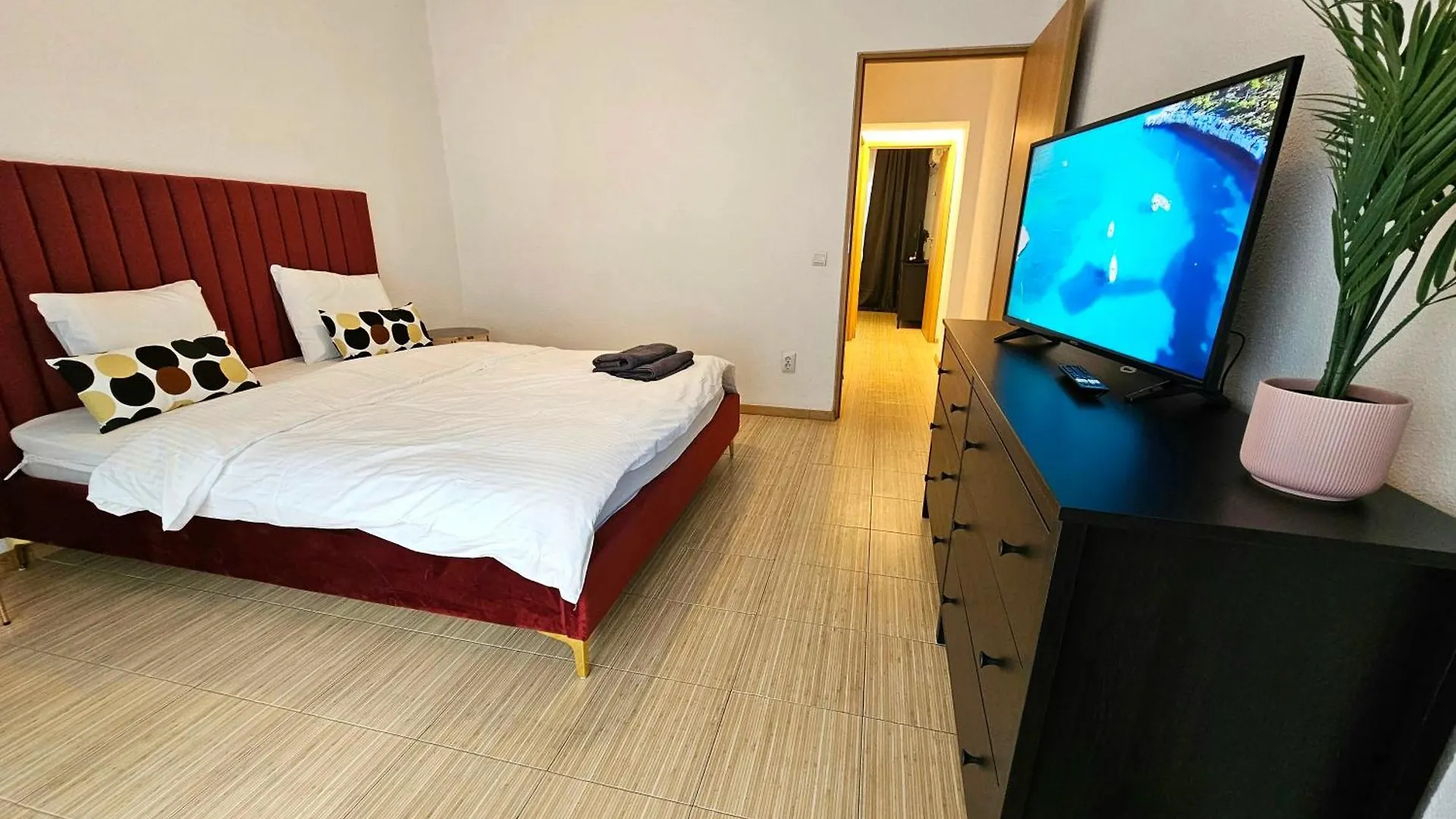 Color Apartments Corneliu Coposu No3 Bucharest