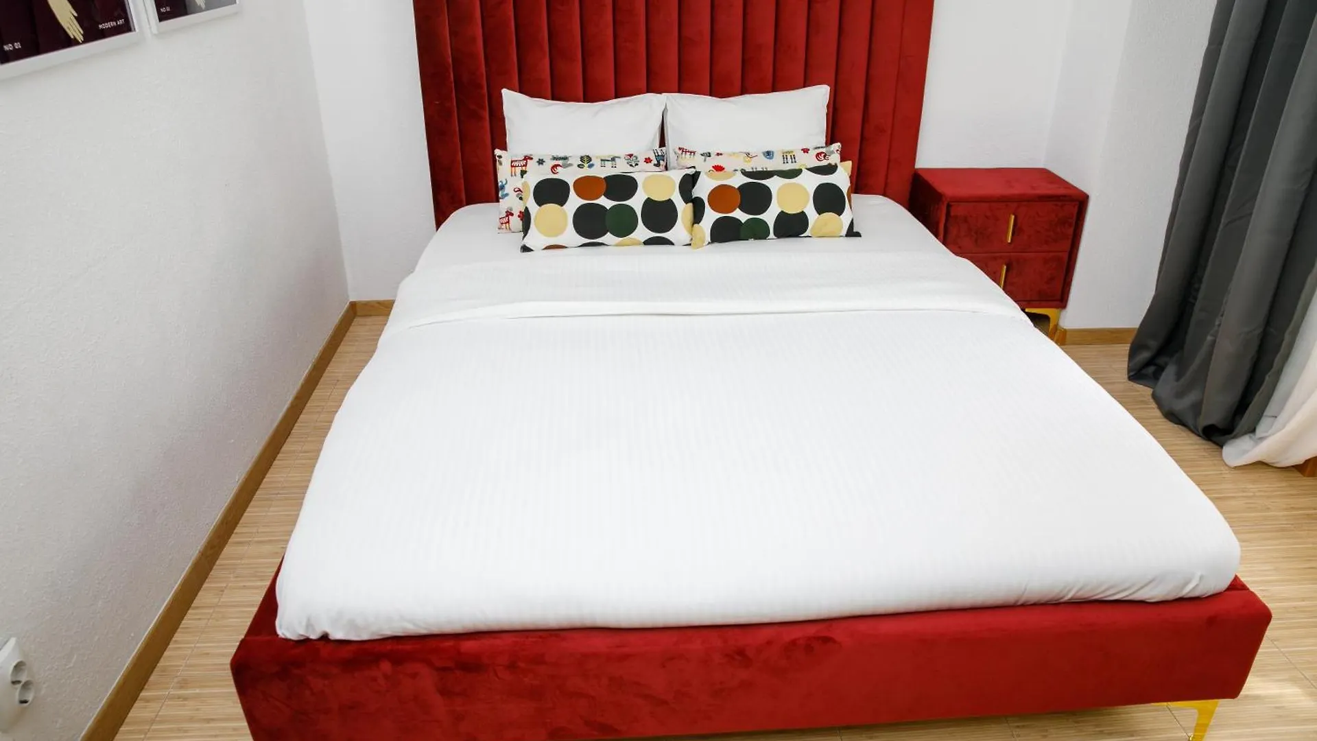 Color Apartments Corneliu Coposu No3 Bucharest Romania