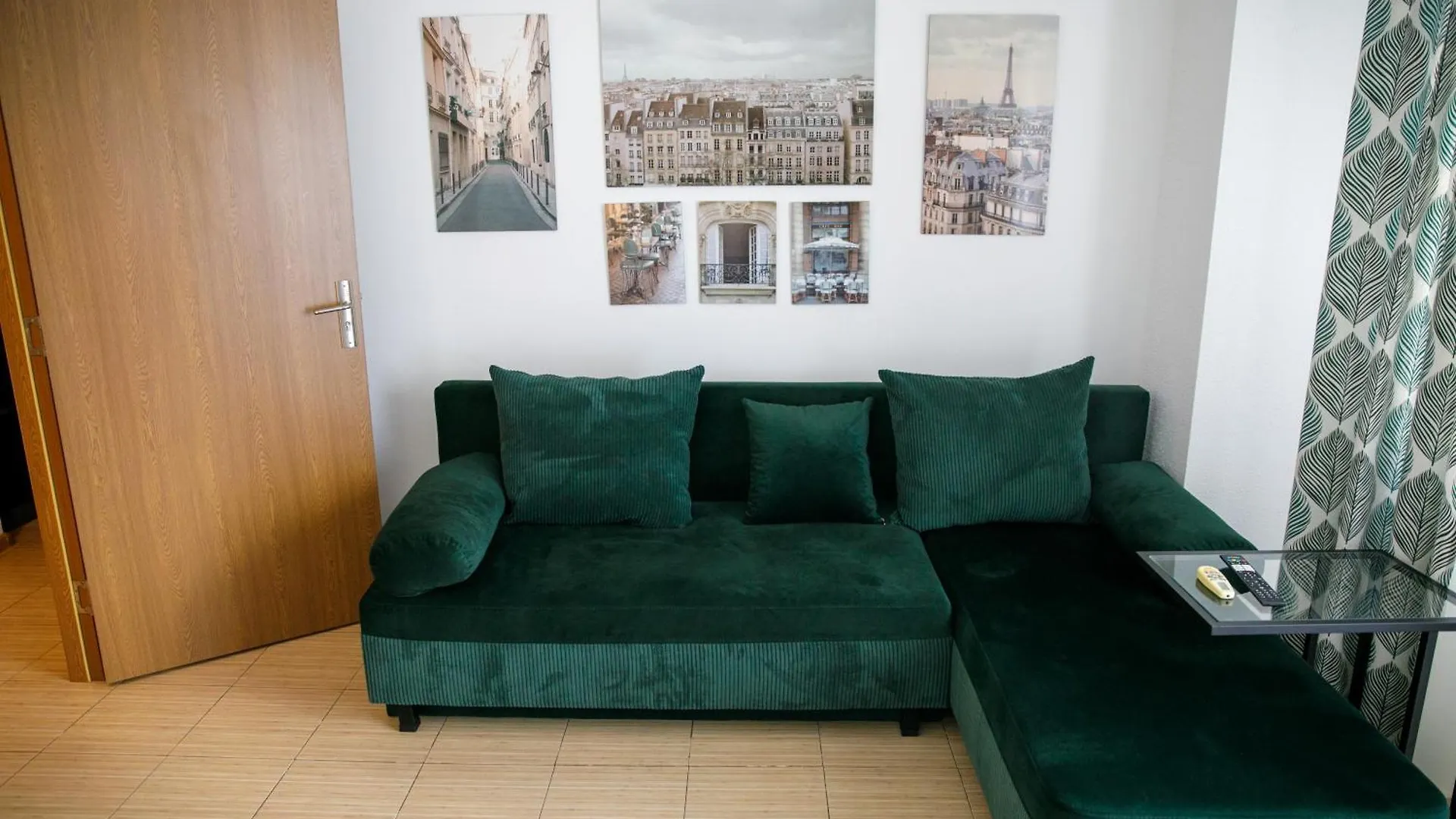 Color Apartments Corneliu Coposu No3 Bucharest Romania