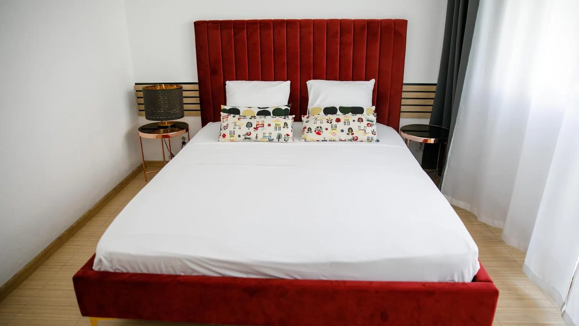 Color Apartments Corneliu Coposu No3 Bucharest