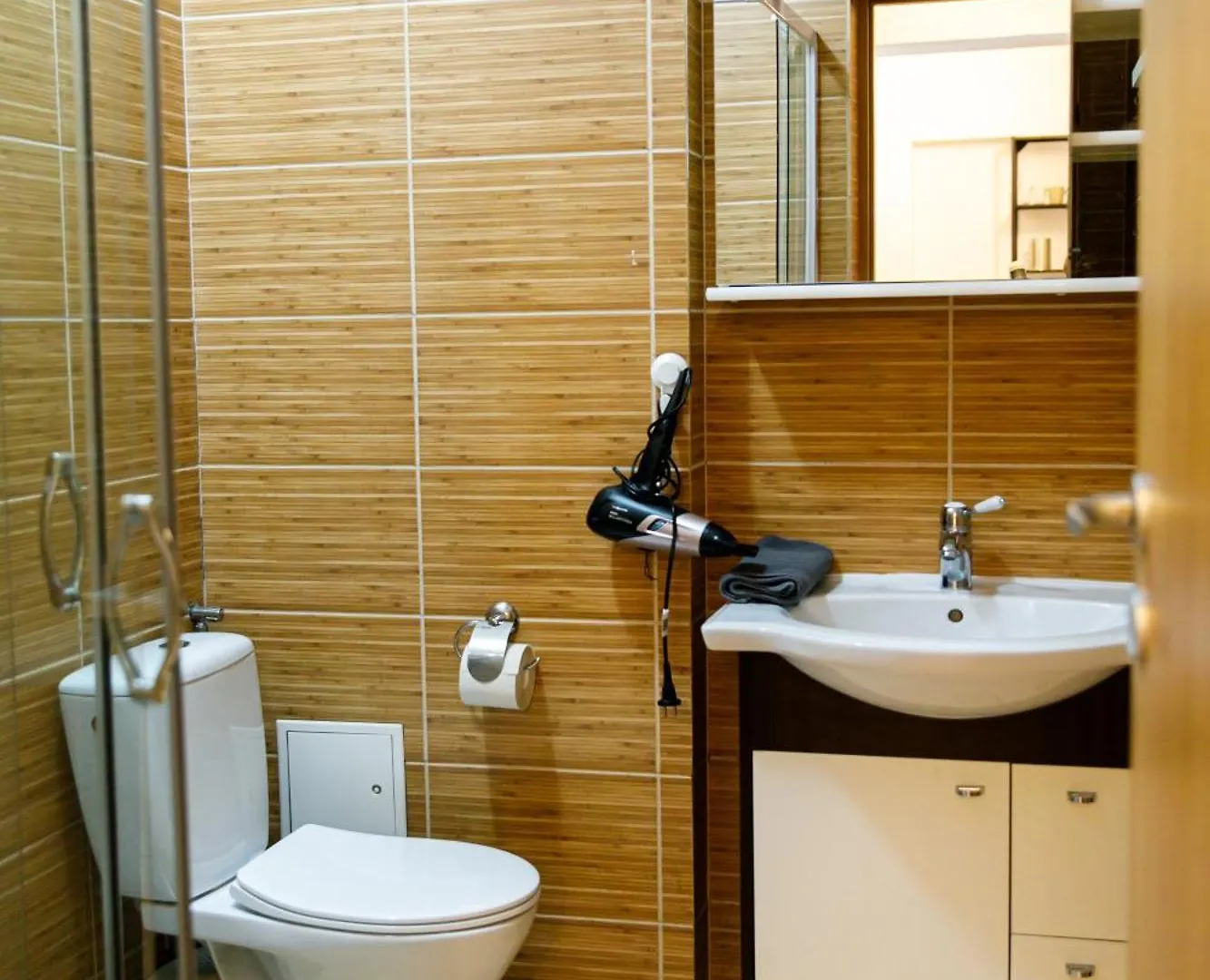 Color Apartments Corneliu Coposu No3 Bucharest
