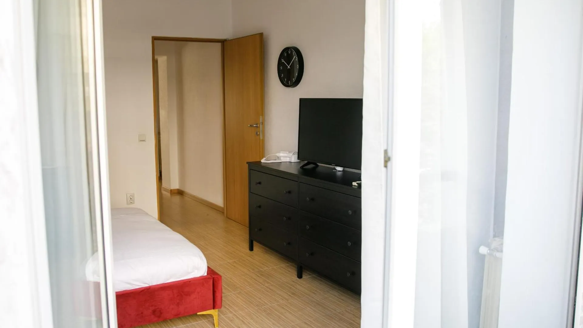 Color Apartments Corneliu Coposu No3 Bucharest