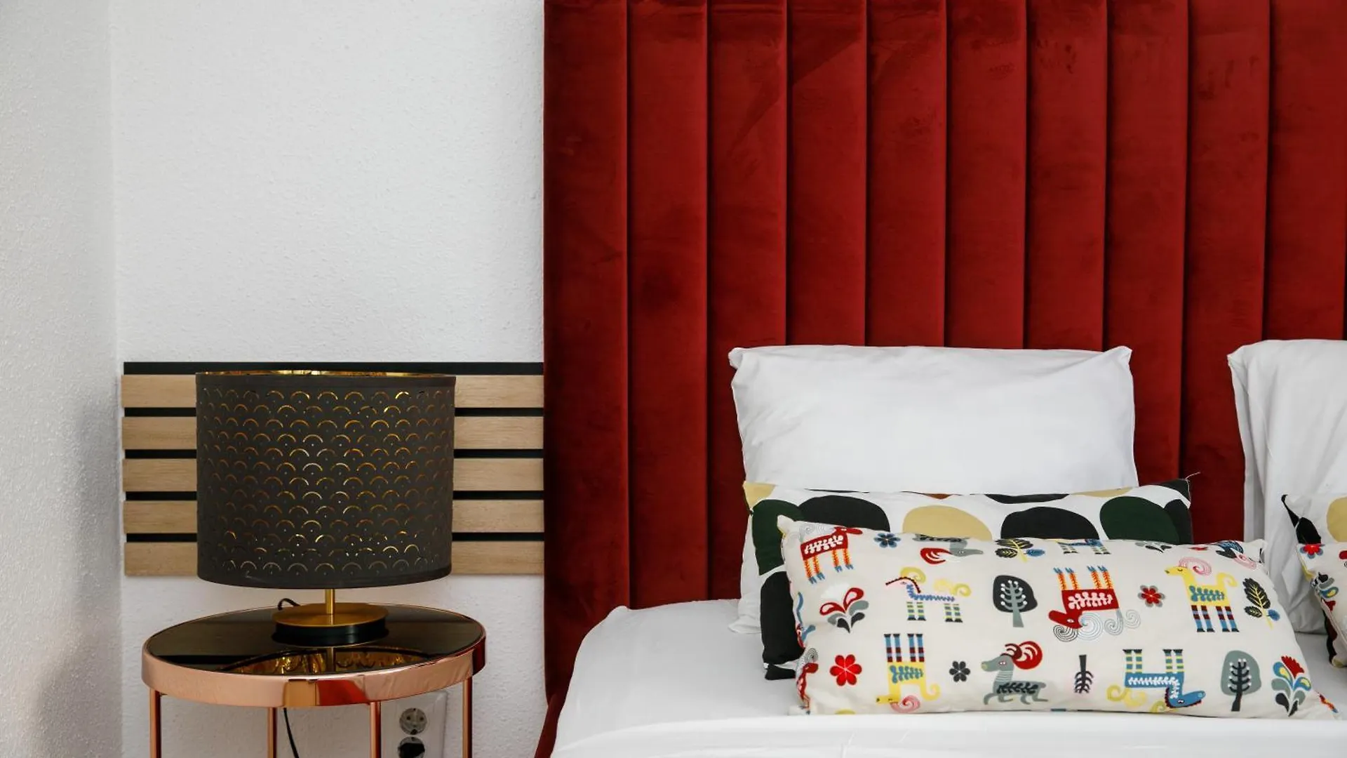 Color Apartments Corneliu Coposu No3 Bucharest