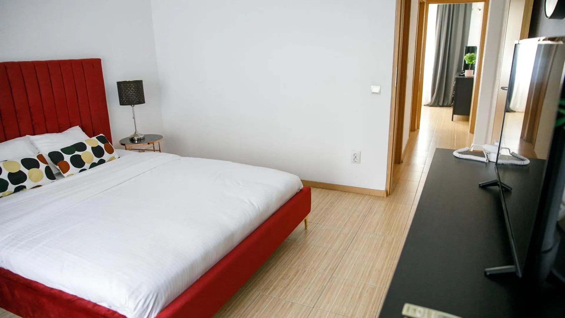 Color Apartments Corneliu Coposu No3 Bucharest Romania