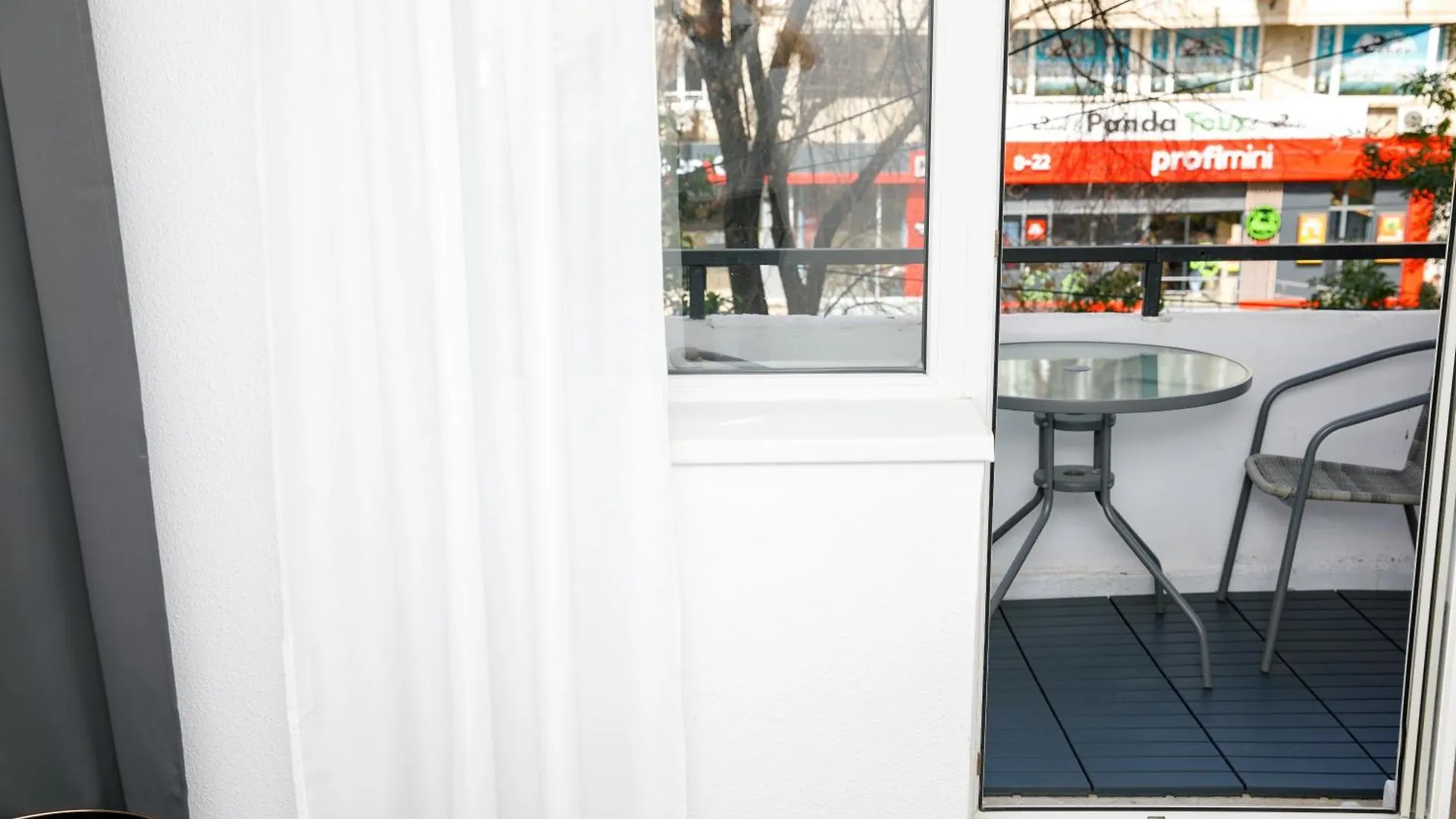 Color Apartments Corneliu Coposu No3 Bucharest